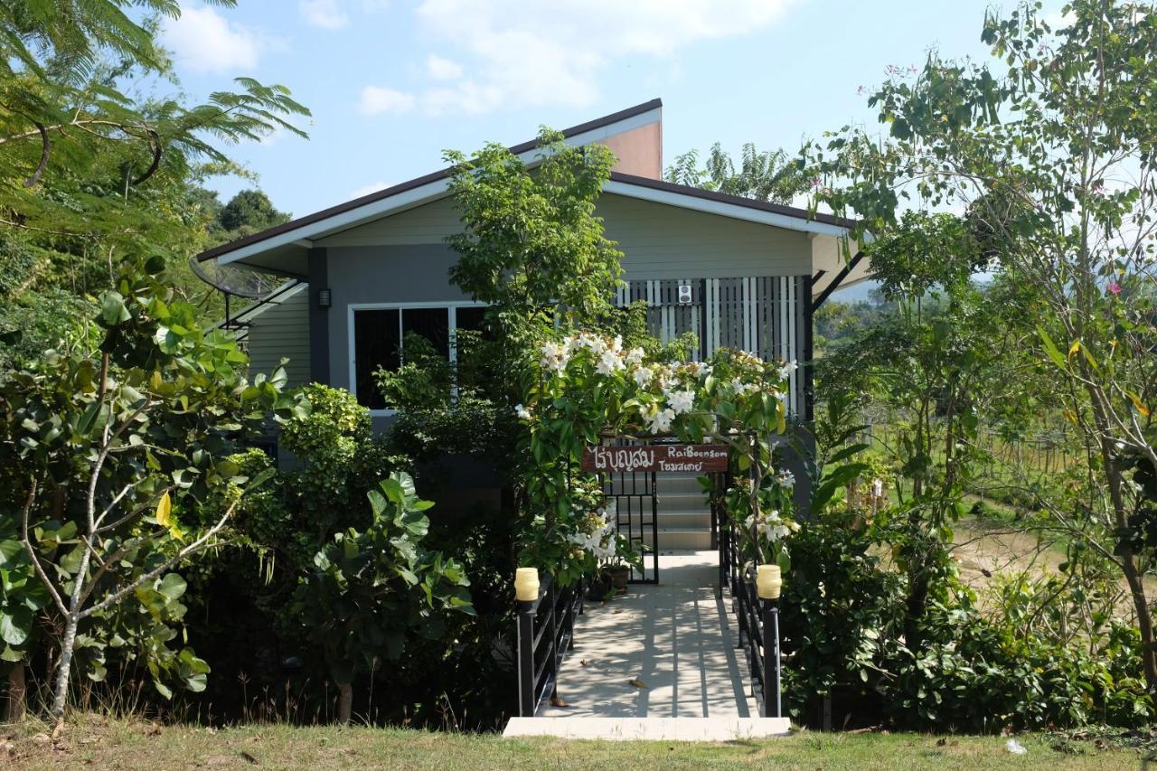 Ferienwohnung Rai Boonsom Phrao Exterior foto