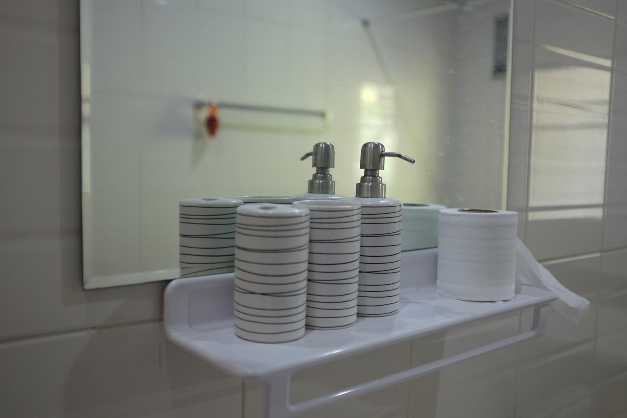 Ferienwohnung Rai Boonsom Phrao Zimmer foto