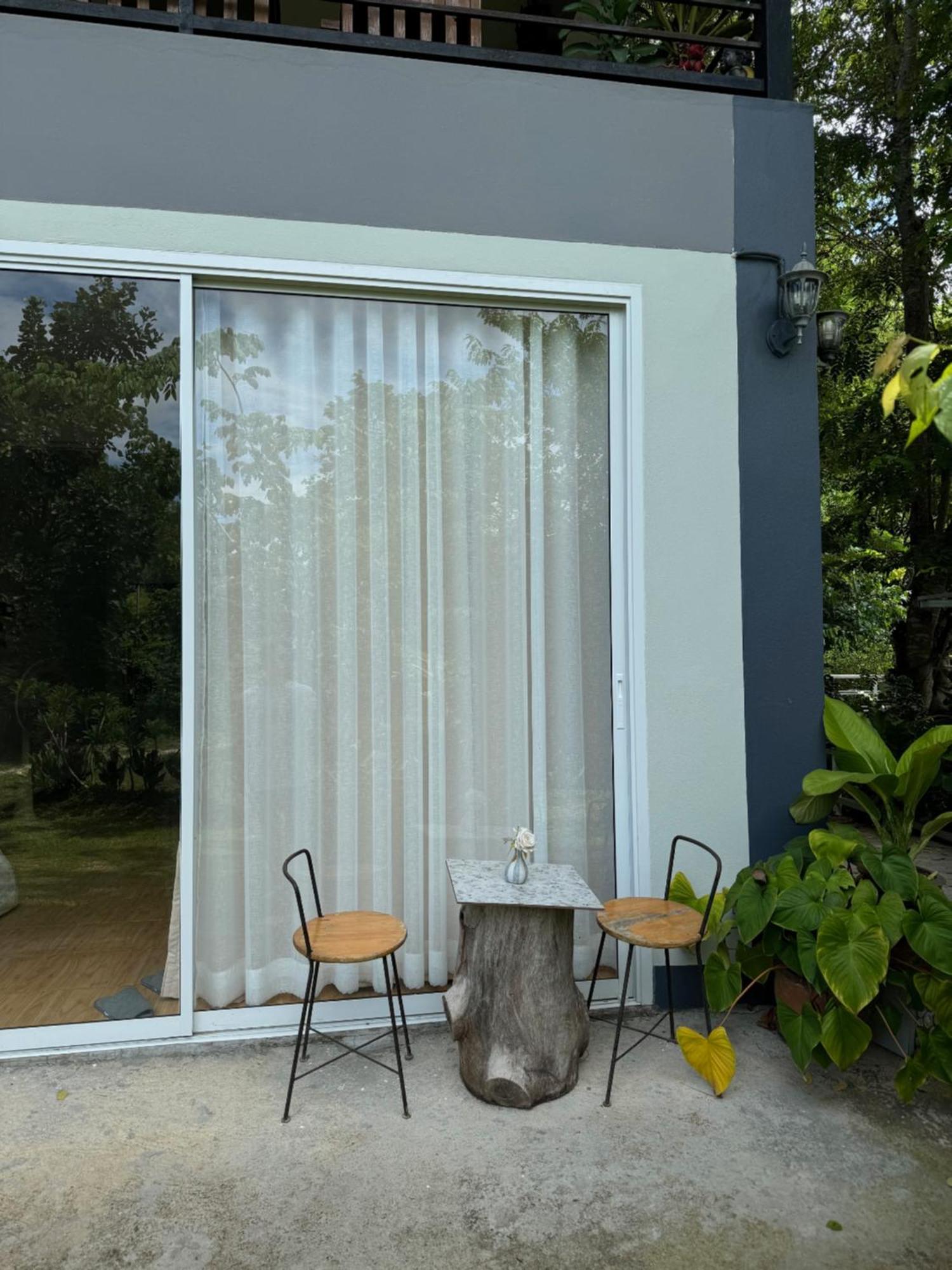 Ferienwohnung Rai Boonsom Phrao Exterior foto