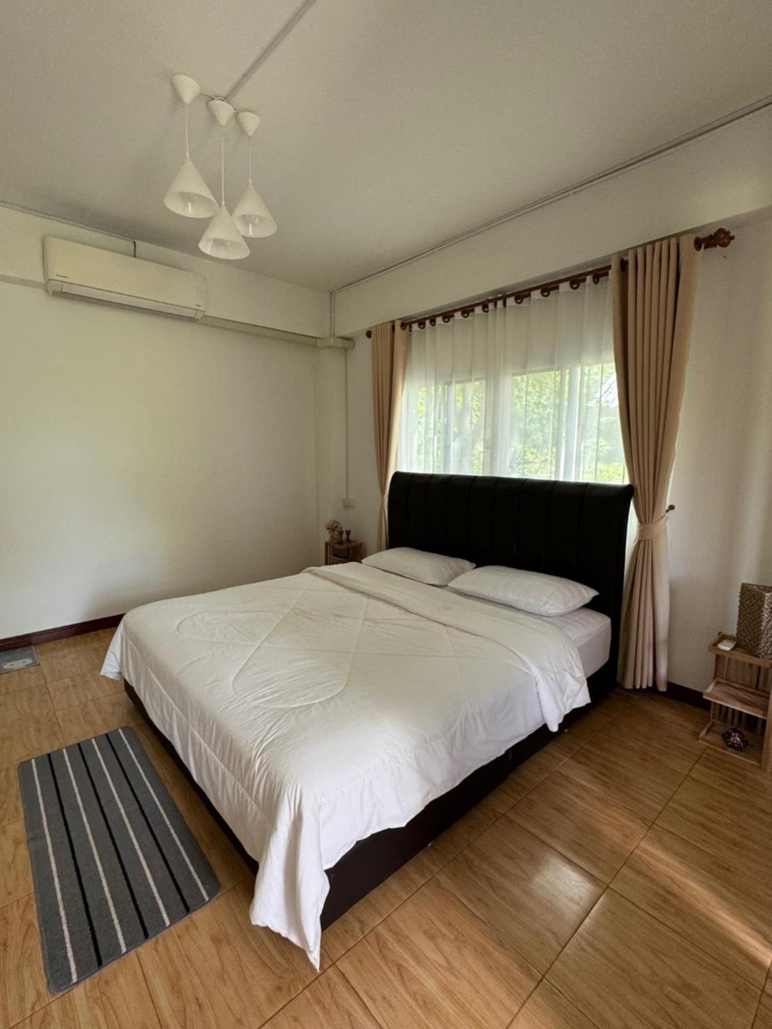 Ferienwohnung Rai Boonsom Phrao Exterior foto