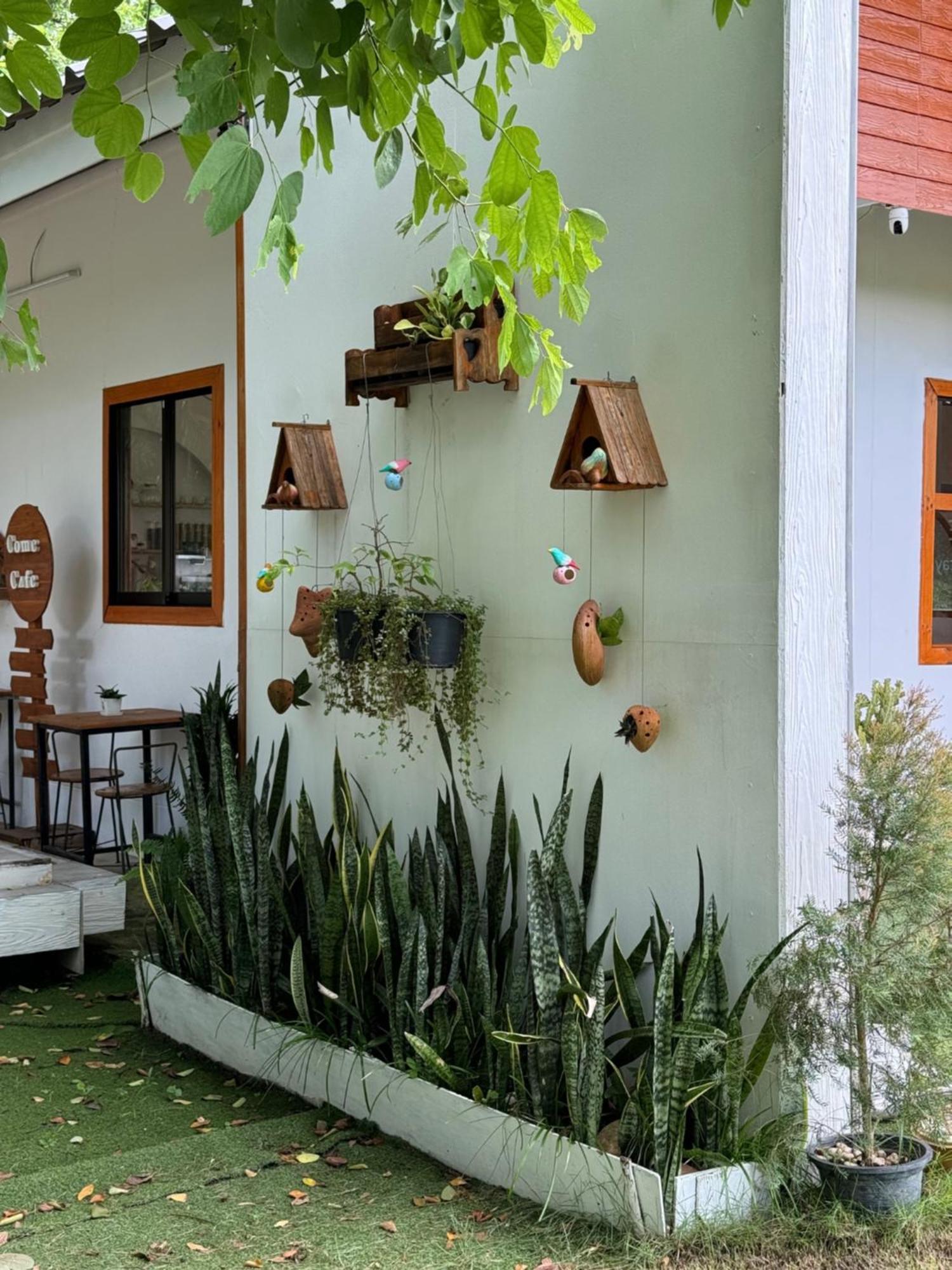 Ferienwohnung Rai Boonsom Phrao Exterior foto