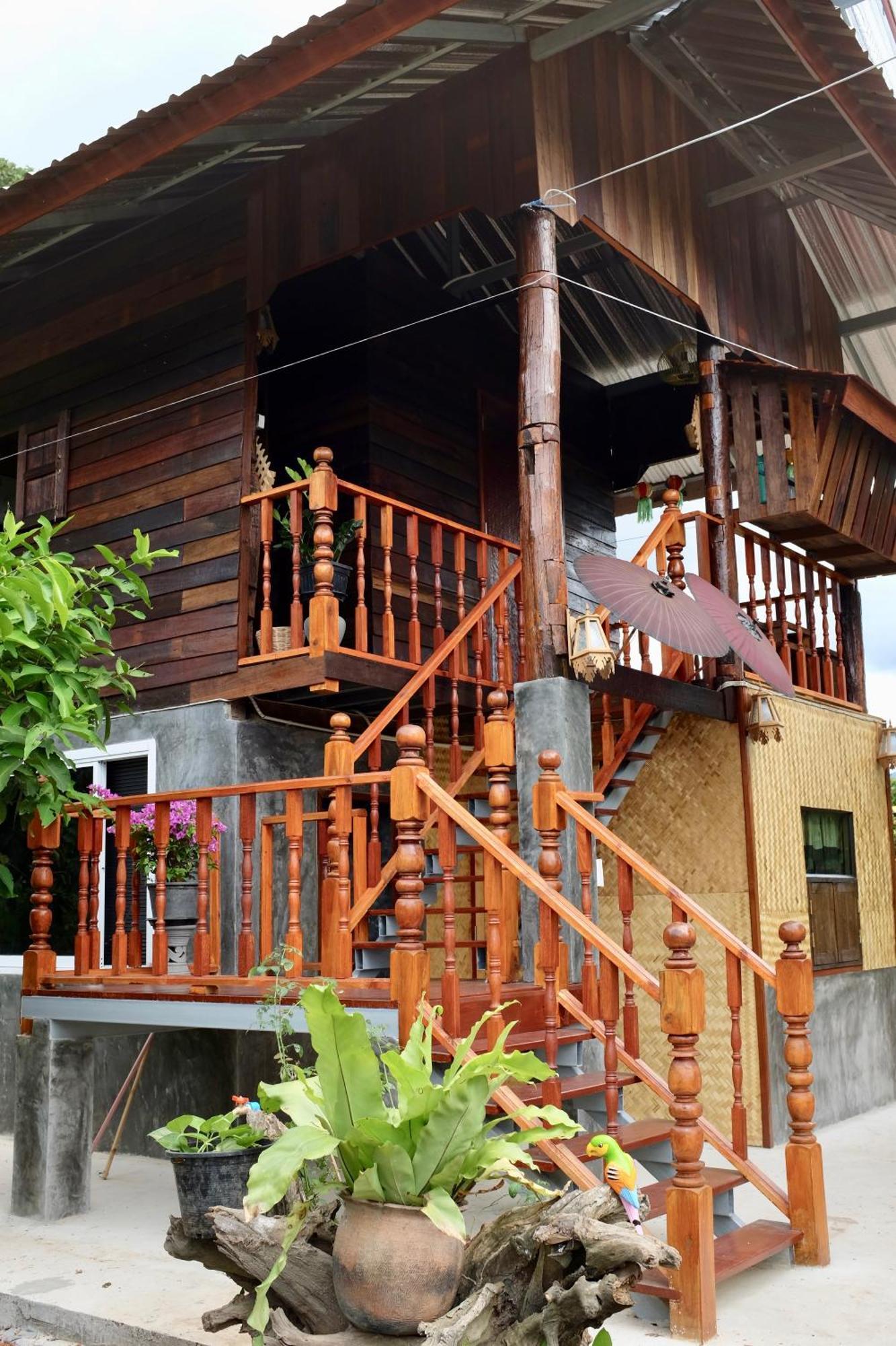 Ferienwohnung Rai Boonsom Phrao Exterior foto